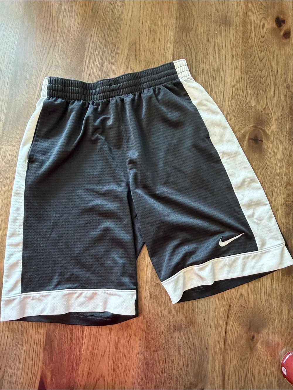 Nike Boys Shorts XL